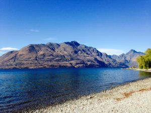 lac queenstown plage