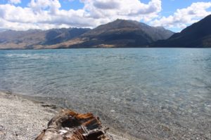 lac wanaka eau transparente